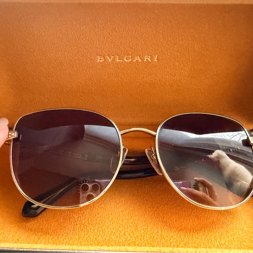 Bulgari Women's Sunglasses with Gold Frame and Black Lenses